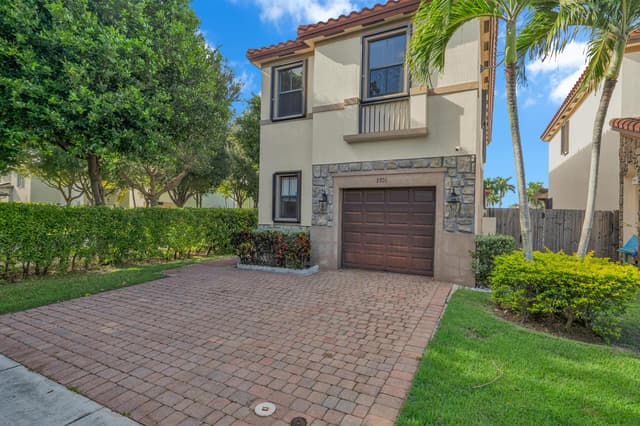 3701 NE 2nd Street, Homestead FL 33033 - Homestead, FL - Photo 2
