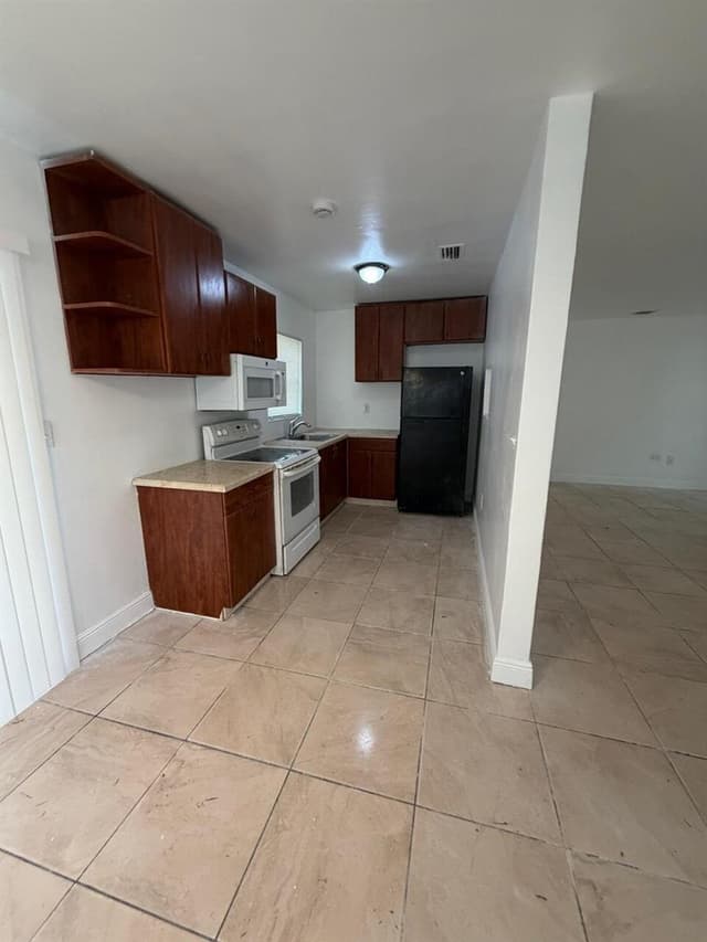 3451 NW 6TH Street, Lauderhill FL 33311 - Lauderhill, FL - Photo 6