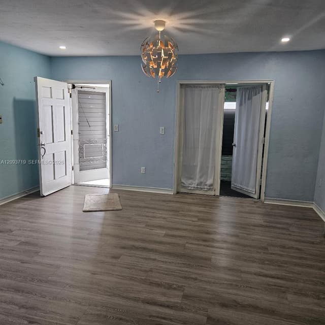 1051 SW 72nd Ct, Miami FL 33144 - Miami, FL - Photo 3