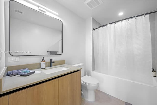 121 NE 5th St # 3006, Miami FL 33132 - Miami, FL - Photo 5