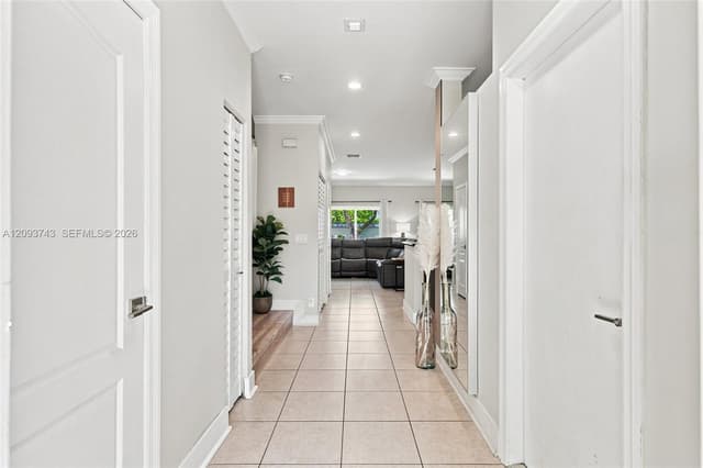 13225 NW 7th Dr, Plantation FL 33325 - Plantation, FL - Photo 4