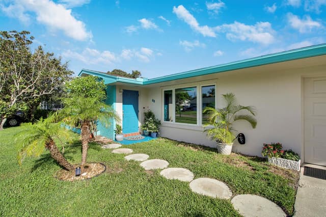 60 Camelia Circle, Tequesta FL 33469 - Tequesta, FL - Photo 5