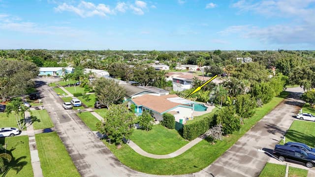 60 Camelia Circle, Tequesta FL 33469 - Tequesta, FL - Photo 4