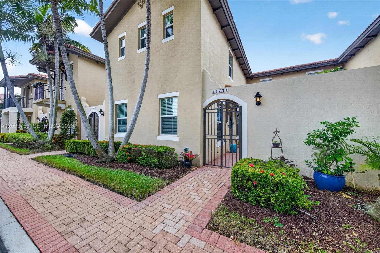 14731 SW 15th Ct, Pembroke Pines FL 33027
