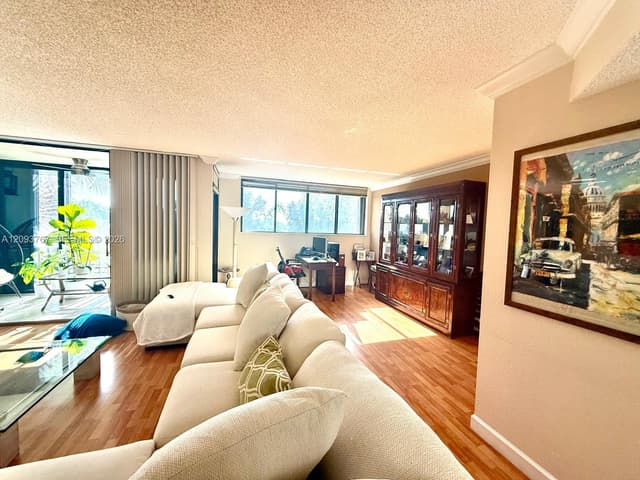 9735 NW 52nd St # 420, Doral FL 33178 - Doral, FL - Photo 3