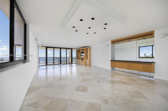 2575 S Bayshore Dr # 10B, Coconut Grove FL 33133 - Coconut Grove, FL - Photo 2