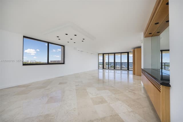 2575 S Bayshore Dr # 10B, Coconut Grove FL 33133 - Coconut Grove, FL - Photo 4