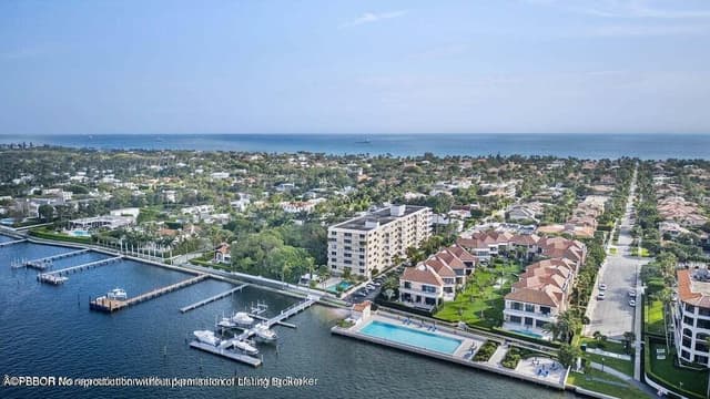 250 Bradley Place # 502, Palm Beach FL 33480 - Palm Beach, FL - Photo 2