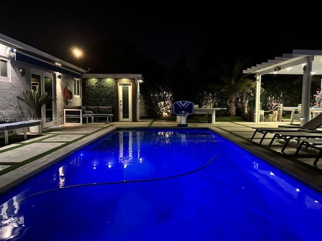 7181 Sheridan St, Hollywood FL 33024 - Hollywood, FL - Photo 7