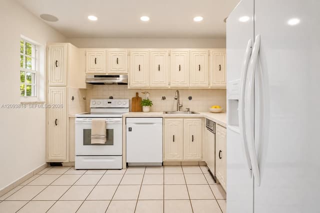 17086 NW 55th Ave, Miami Gardens FL 33055 - Miami Gardens, FL - Photo 5