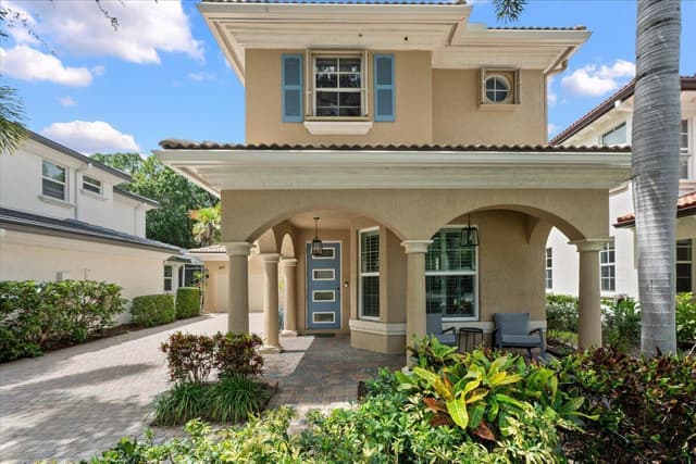 443 Pumpkin Drive, Palm Beach Gardens FL 33410 - Palm Beach Gardens, FL - Photo 4