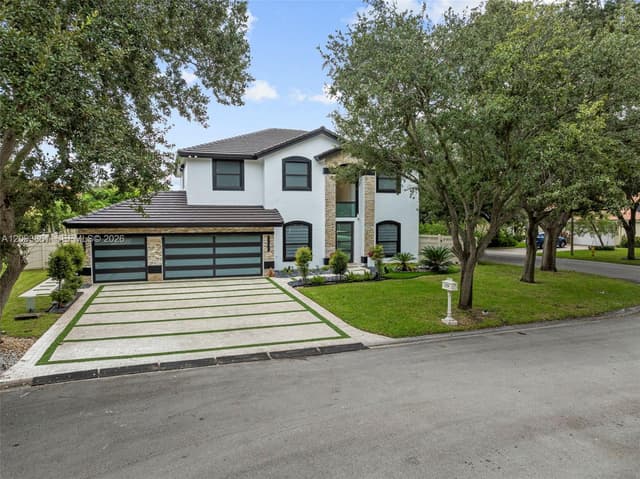 1254 NW 102nd Way, Coral Springs FL 33071 - Coral Springs, FL - Photo 2