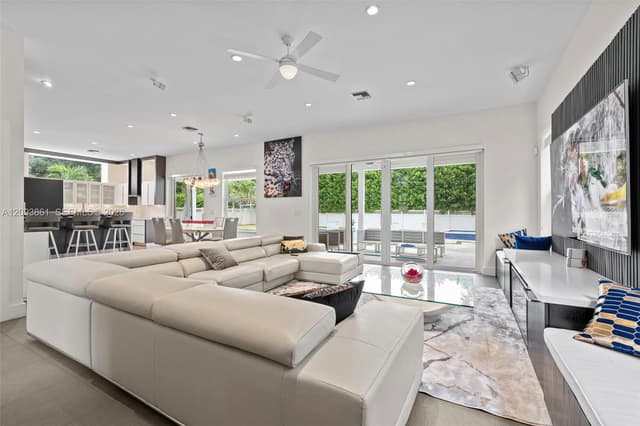 1254 NW 102nd Way, Coral Springs FL 33071 - Coral Springs, FL - Photo 7