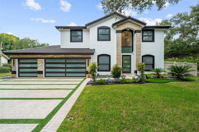 1254 NW 102nd Way, Coral Springs FL 33071 - Coral Springs, FL - Photo 3