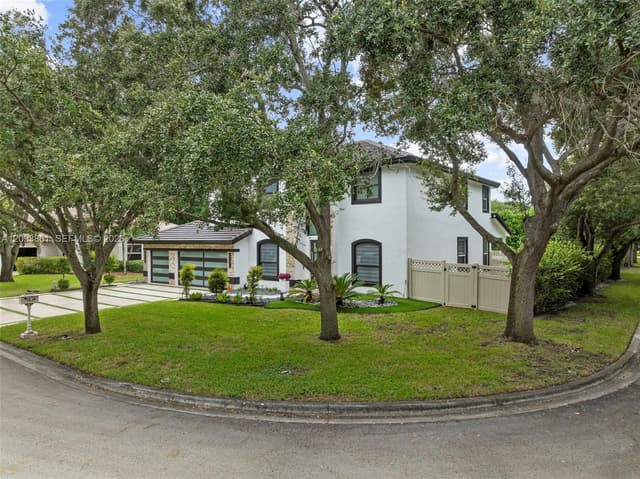 1254 NW 102nd Way, Coral Springs FL 33071 - Coral Springs, FL - Photo 4