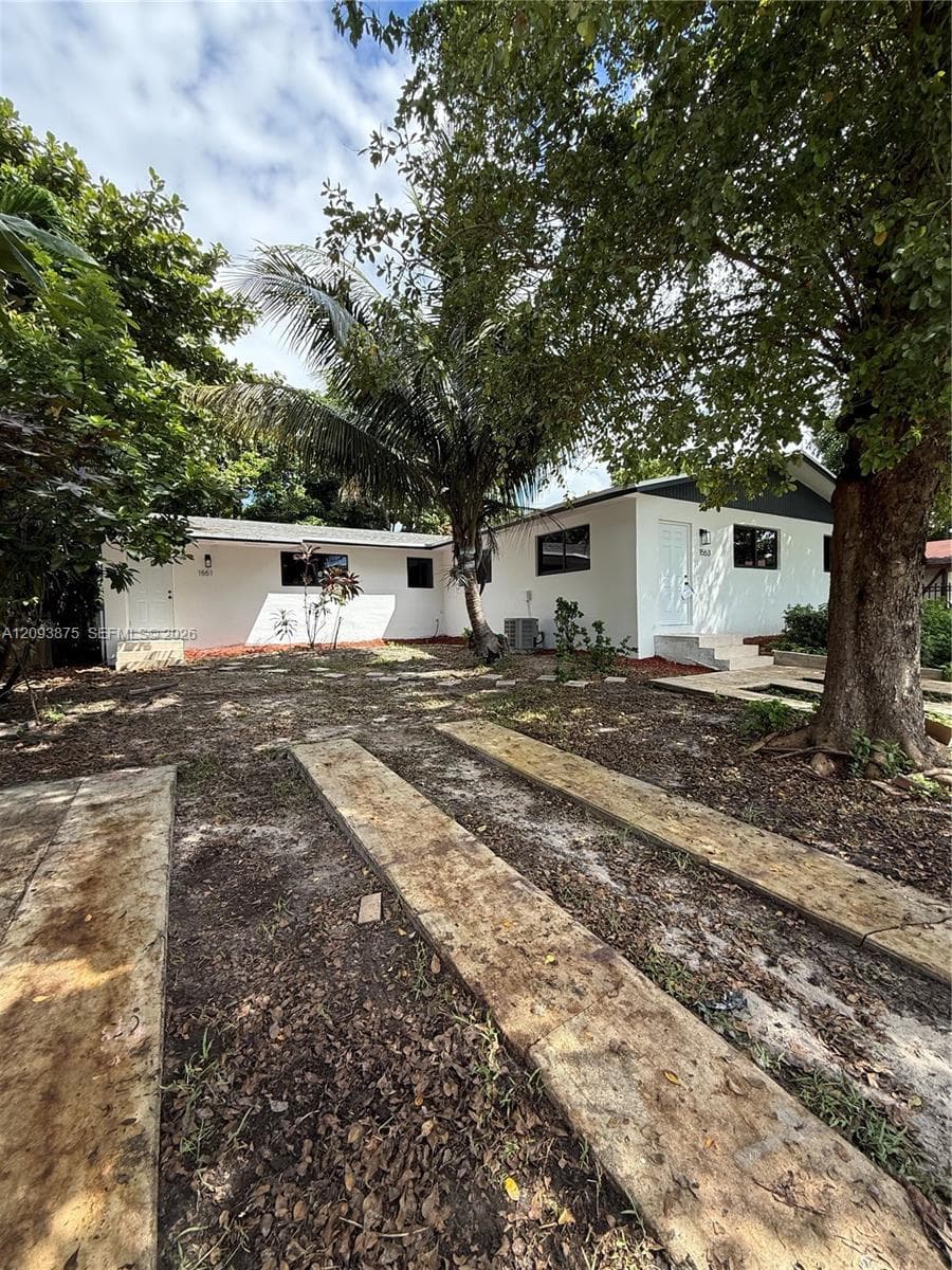 1551 NE 117th St, Miami FL 33161 - Miami, FL - Photo 1