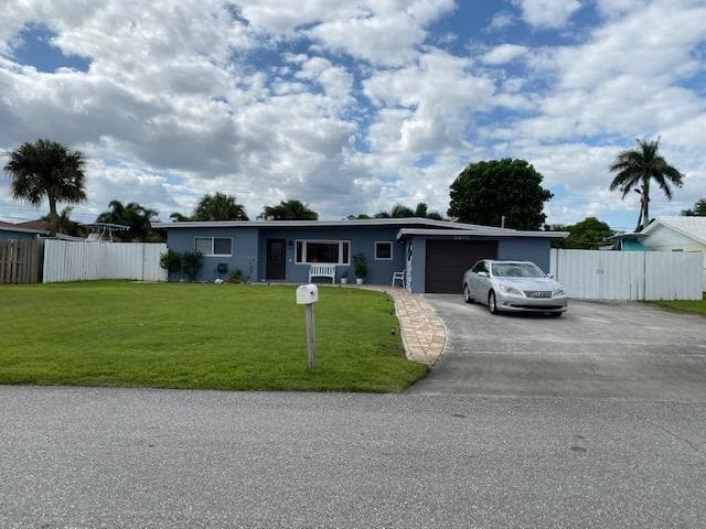 6601 LAKE CLARKE Drive, Lake Clarke Shores FL 33406 - Lake Clarke Shores, FL - Photo 2