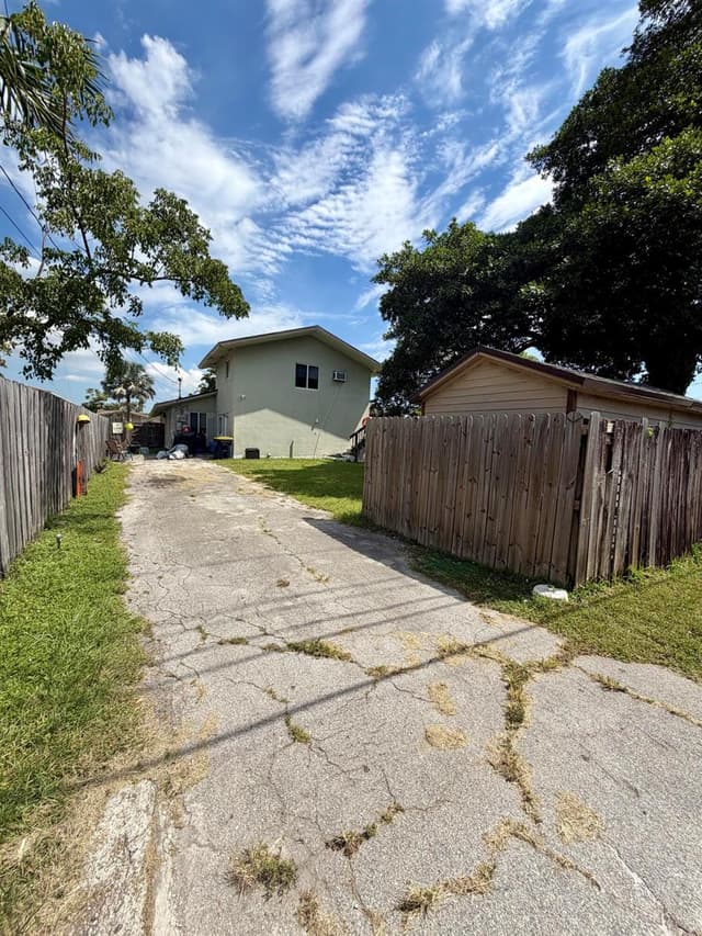 210 SE 5TH Street, Dania Beach FL 33004 - Dania Beach, FL - Photo 4