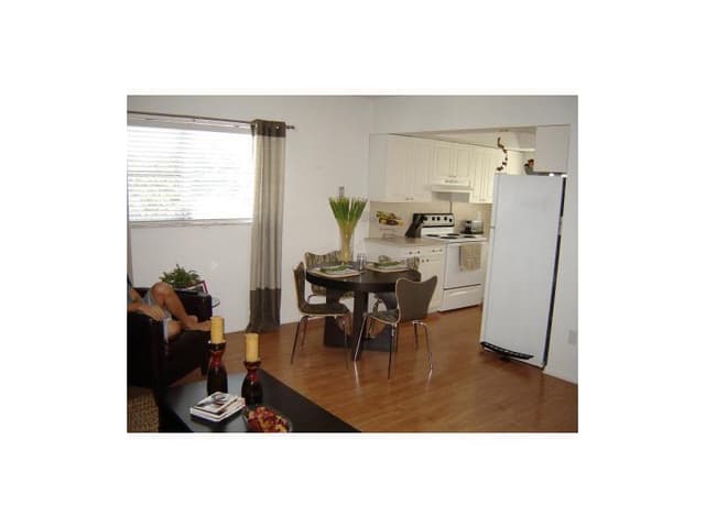 3421 NE 15th Avenue # 9, Oakland Park FL 33334 - Oakland Park, FL - Photo 4
