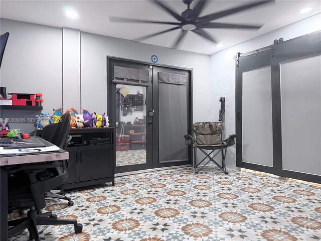 7486 W 18th Ave, Hialeah FL 33014 - Hialeah, FL - Photo 7