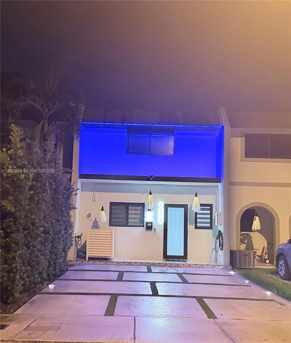 7486 W 18th Ave, Hialeah FL 33014