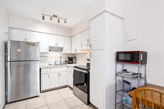 1824 Monroe St # 10, Hollywood FL 33020 - Hollywood, FL - Photo 3