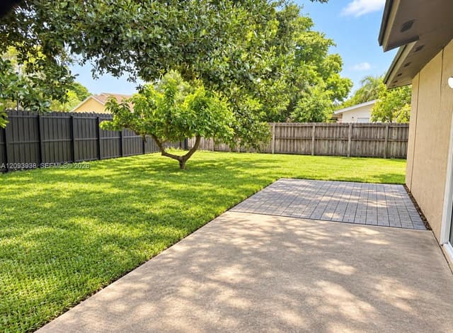 908 Cardinal Pl, Homestead FL 33035 - Homestead, FL - Photo 5