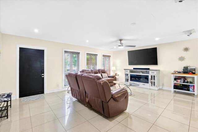 4911 NW 14TH, Deerfield Beach FL 33064 - Deerfield Beach, FL - Photo 5