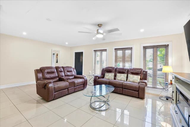 4911 NW 14TH, Deerfield Beach FL 33064 - Deerfield Beach, FL - Photo 4