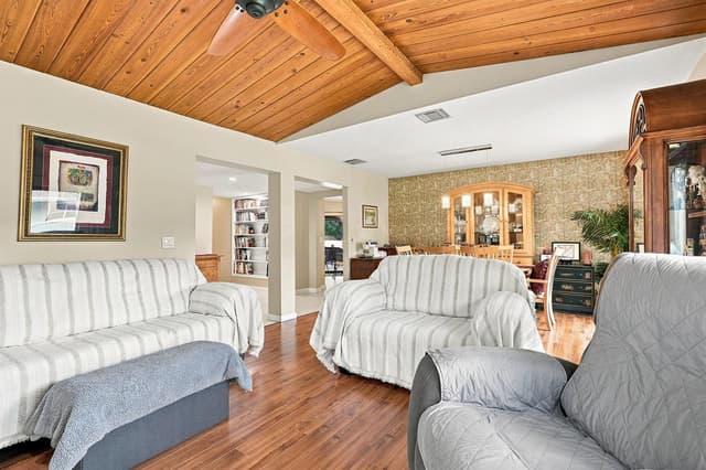 99 Cuyahoga Road, Lake Worth FL 33467 - Lake Worth, FL - Photo 7