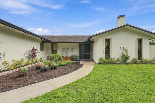 99 Cuyahoga Road, Lake Worth FL 33467 - Lake Worth, FL - Photo 3