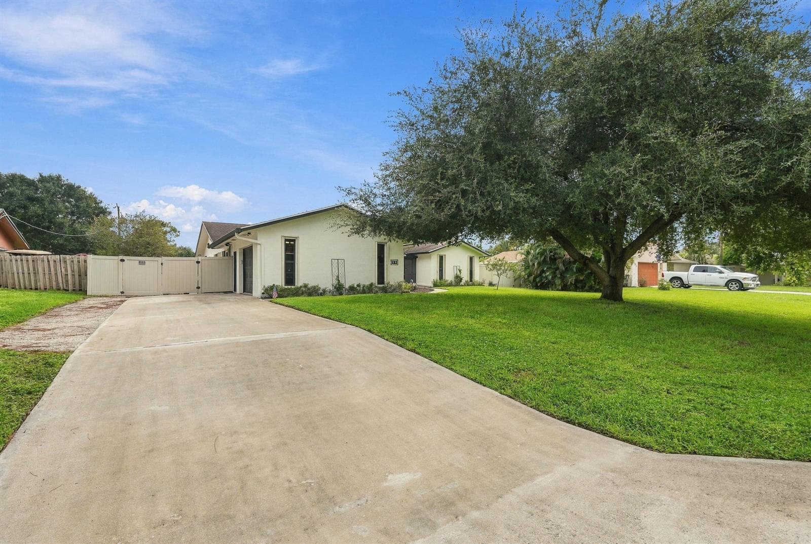 99 Cuyahoga Road, Lake Worth FL 33467 - Lake Worth, FL - Photo 1