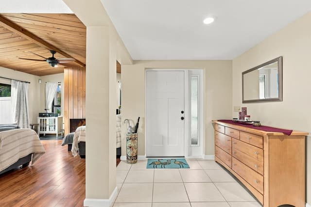 99 Cuyahoga Road, Lake Worth FL 33467 - Lake Worth, FL - Photo 4