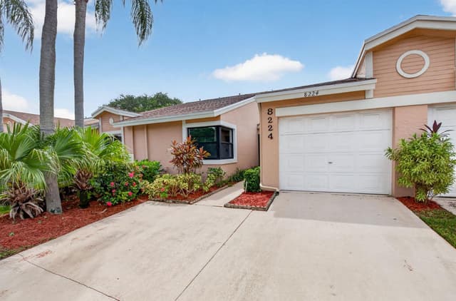 8224 SUMMERBREEZE Lane, Boca Raton FL 33496 - Boca Raton, FL - Photo 2