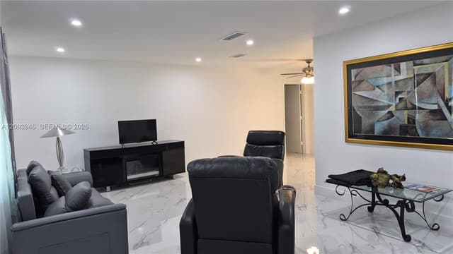 1625 NW 67th Ave, Margate FL 33063 - Margate, FL - Photo 3