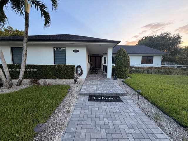 2751 SW 141st Ter, Davie FL 33330 - Davie, FL - Photo 3
