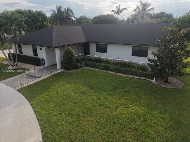 2751 SW 141st Ter, Davie FL 33330 - Davie, FL - Photo 4