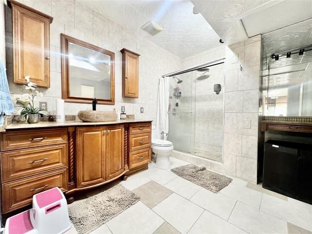 3318 NW 103rd Ave, Sunrise FL 33351 - Sunrise, FL - Photo 5