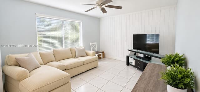 9760 SW 211th St, Cutler Bay FL 33189 - Cutler Bay, FL - Photo 6