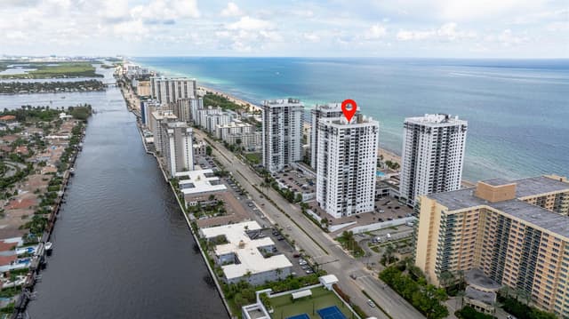 2401 S Ocean Drive # 305, Hollywood FL 33019 - Hollywood, FL - Photo 2