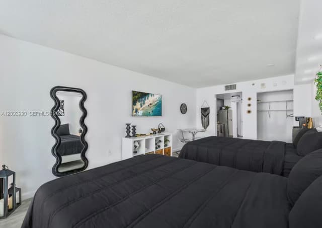 1200 Brickell Bay Dr # 2610, Miami FL 33131 - Miami, FL - Photo 7
