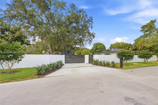 10861 SW 93rd St, Miami FL 33176 - Miami, FL - Photo 2