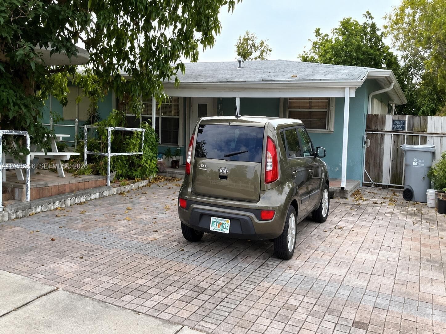 140 NE 17th Ct, Pompano Beach FL 33060 - Pompano Beach, FL - Photo 1
