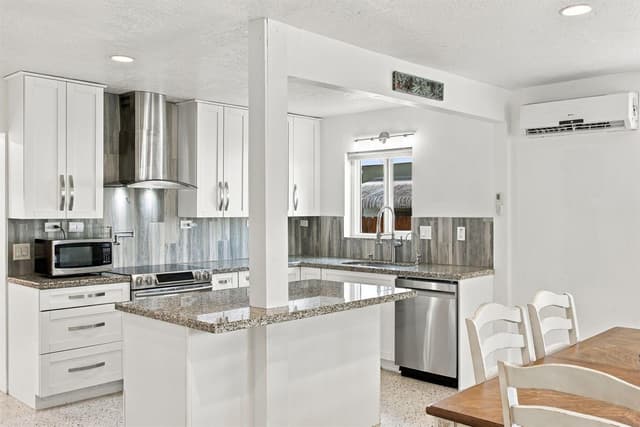 245 SW 5TH Street, Dania Beach FL 33004 - Dania Beach, FL - Photo 4