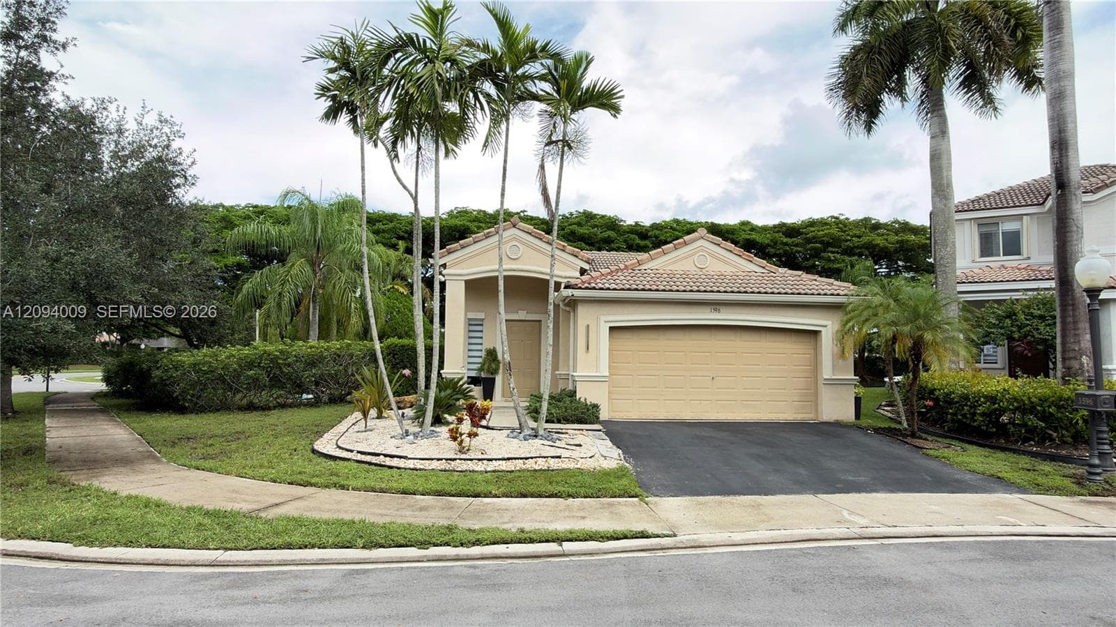 1596 Canary Island Dr, Weston FL 33327 - Weston, FL - Photo 1