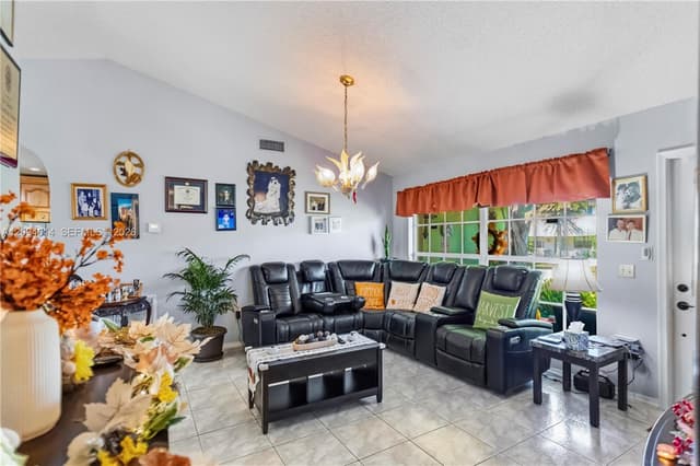 4730 NW 113th Ave, Sunrise FL 33323 - Sunrise, FL - Photo 4