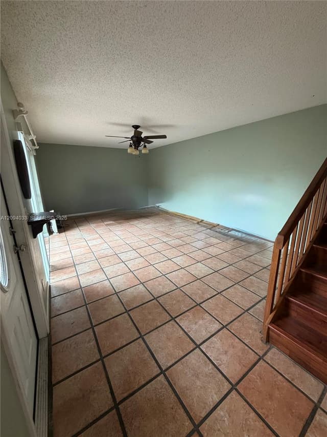 2564 Lakeview Ct, Cooper City FL 33026 - Cooper City, FL - Photo 5