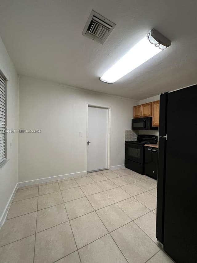 2471 Dewey St, Hollywood FL 33020 - Hollywood, FL - Photo 6