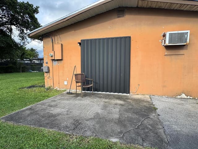 555 HAREM Avenue, Opa-Locka FL 33054 - Opa-Locka, FL - Photo 4