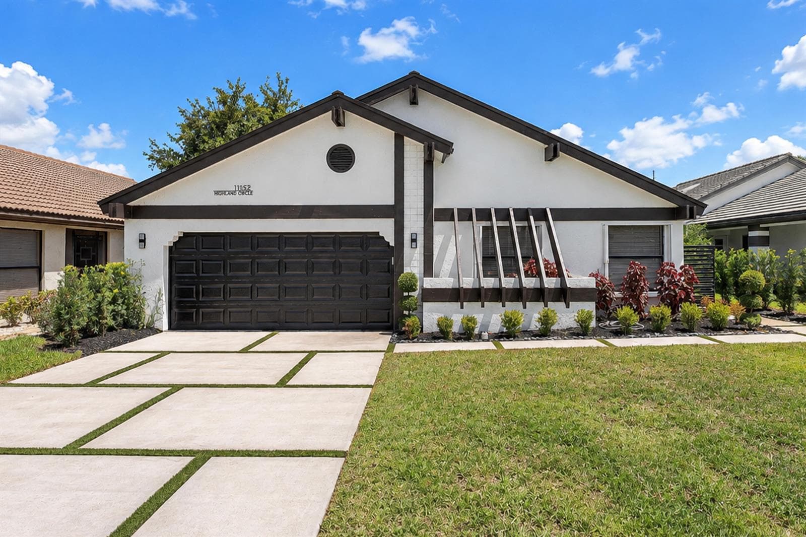 11152 HIGHLAND Circle, Boca Raton FL 33428 - Boca Raton, FL - Photo 1